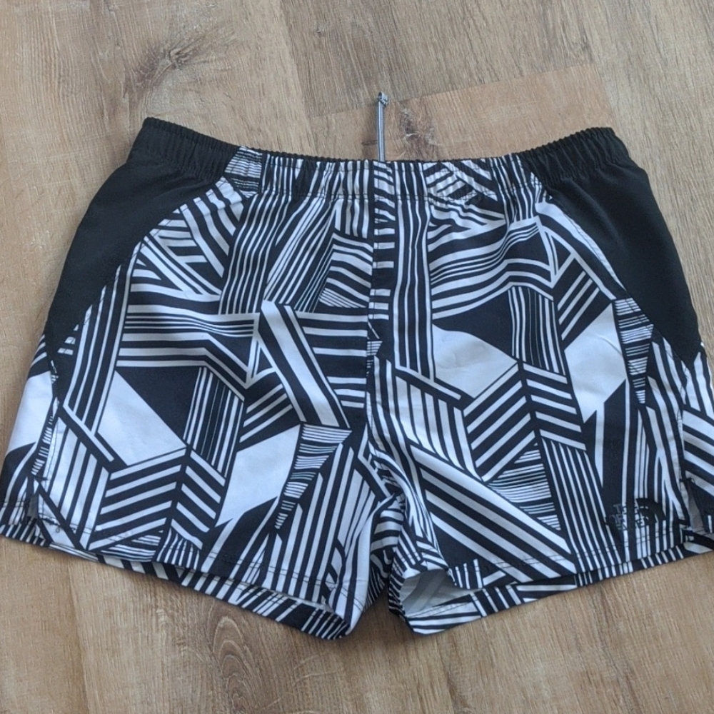 North Face girls FlashDry shorts